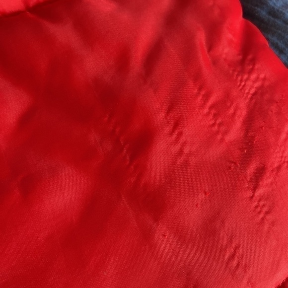 VTG red puffy coat - Picture 6 of 6